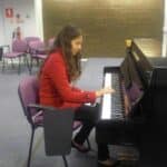 סיפורי סאמר סקול - איסטבורן 2011 yasmin sharbi_25